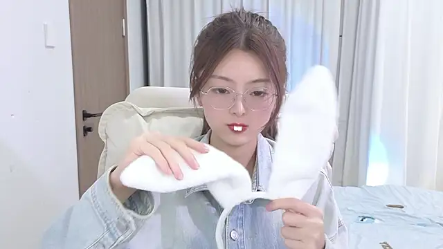 Koikoi    online show from 03-19-26, 05:40