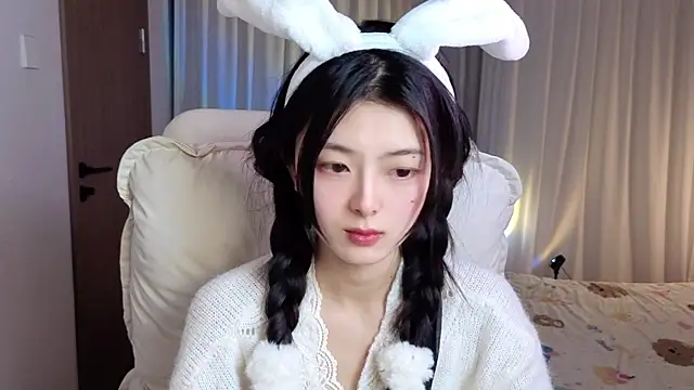 Koikoi    online show from 02-13-26, 04:12