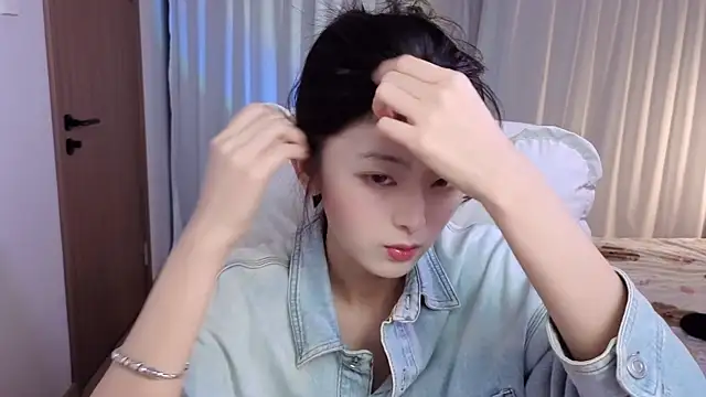 Koikoi    online show from 02-27-26, 04:12