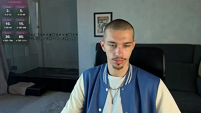 Snapshot of KaydenDrew chatting on 05-28-26, 04:42 KaydenDrew online show from 05-28-26, 04:42