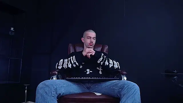 KaydenDrew online show from 12-19-25, 05:21