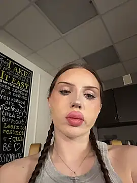 EfiMeyer online show from 01-10-26, 04:19