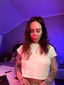 Snapshot of AnitaVensley- chatting on 01-09-26, 05:36 AnitaVensley- online show from 01-09-26, 05:36