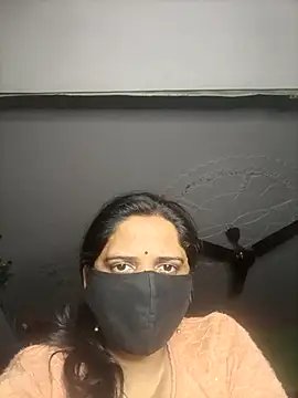 Snapshot of DIRTY-MOMS chatting on 12-17-25, 04:01 DIRTY-MOMS online show from 12-17-25, 04:01