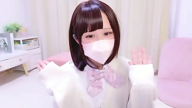 Snapshot of Nazuna_727 chatting on 05-19-26, 10:33 Nazuna 727 online show from 05-19-26, 10:33