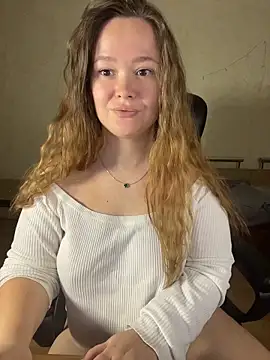 CaramelleSugarr online show from 04-16-26, 05:57