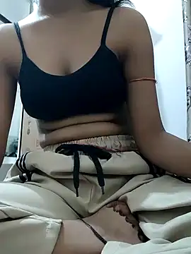 Snapshot of mayrakhan11 chatting on 02-25-26, 05:13 mayrakhan11 online show from 02-25-26, 05:13