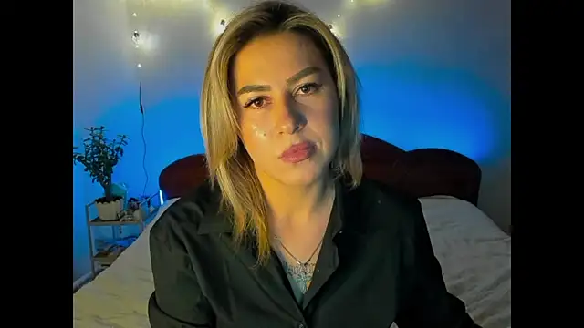 Roxi Joy online show from 01-18-26, 05:27