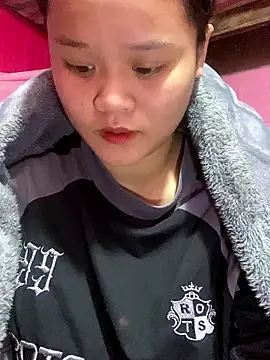 Thanhhuyen001 online show from 01-06-26, 07:12