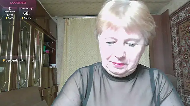 Casey peach online show from 04-05-26, 04:35