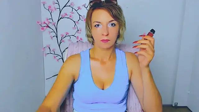 Snapshot of Lana_Foxyy chatting on 07-17-26, 05:48 Lana Foxyy online show from 07-17-26, 05:48