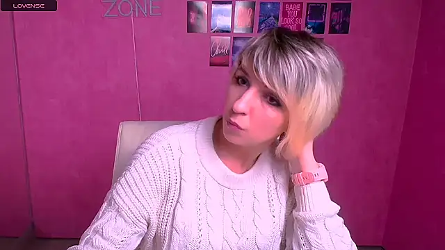 Lana Foxyy online show from 03-22-26, 05:53