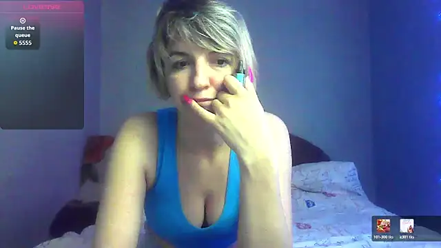Lana Foxyy online show from 04-12-26, 03:54