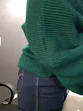 Snapshot of Venuz_Rivers_ chatting on 12-17-25, 01:16 Venuz Rivers online show from 12-17-25, 01:16