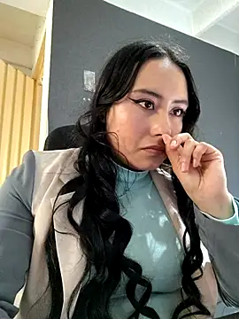 Snapshot of Venuz_Rivers_ chatting on 01-05-26, 05:27 Venuz Rivers online show from 01-05-26, 05:27