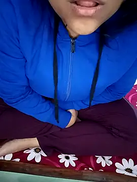 Snapshot of Sofia-111 chatting on 01-17-26, 05:05 Sofia-111 online show from 01-17-26, 05:05