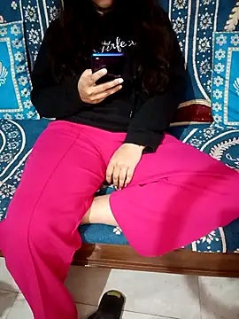 Snapshot of Sofia-111 chatting on 02-12-26, 06:02 Sofia-111 online show from 02-12-26, 06:02