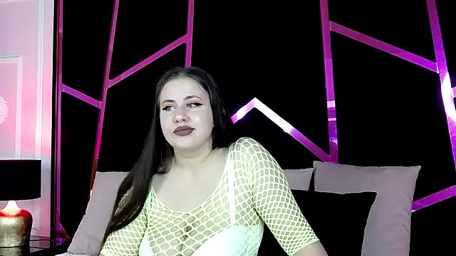 Lizzy Spark online show from 12-20-25, 05:54