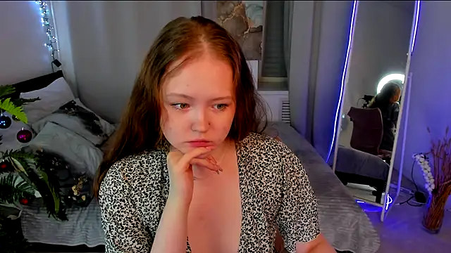 Snapshot of Yennefer__ chatting on 01-08-26, 03:40 Yennefer online show from 01-08-26, 03:40