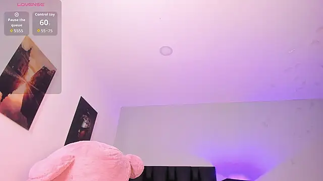 Kloebaby  online show from 01-14-26, 10:57