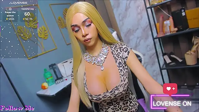 Snapshot of CelinaWintour chatting on 02-24-26, 05:47 CelinaWintour online show from 02-24-26, 05:47