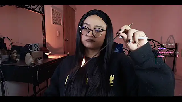 sofitabares  online show from 03-03-26, 08:49