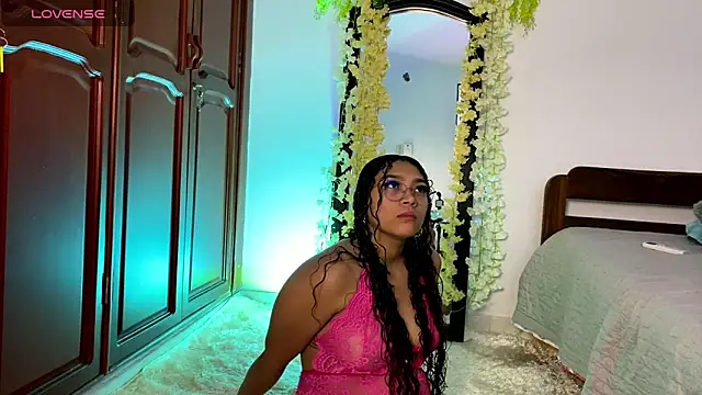 angelinemore online show from 04-10-26, 09:22