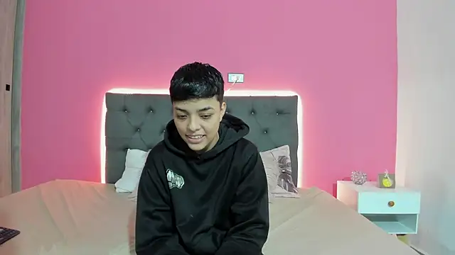 Snapshot of ariloe_quintero chatting on 01-07-26, 12:32 ariloe quintero online show from 01-07-26, 12:32