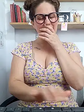 SofiEsteves online show from 03-20-26, 01:12