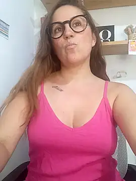 SofiEsteves online show from 02-10-26, 06:18