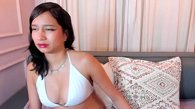 Snapshot of alison_ferrera_ chatting on 02-18-26, 11:06 alison ferrera online show from 02-18-26, 11:06