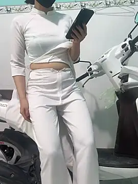 bi biii online show from 05-16-26, 02:43