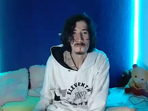 Snapshot of sk8-boy chatting on 01-05-26, 10:57 sk8-boy online show from 01-05-26, 10:57