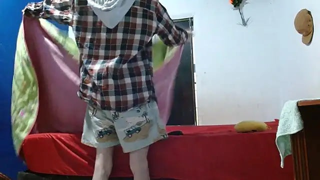 Snapshot of sk8-boy chatting on 05-23-26, 01:10 sk8-boy online show from 05-23-26, 01:10