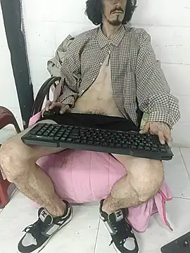 sk8-boy online show from 03-12-26, 05:28