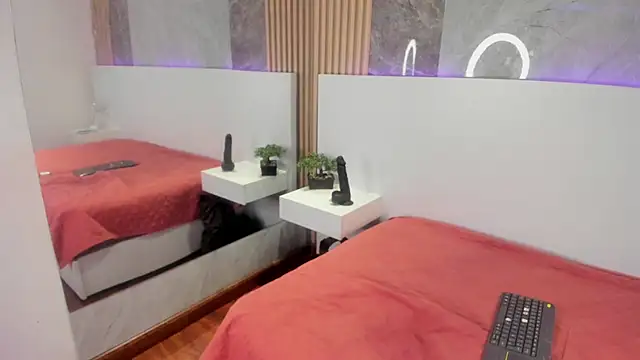 PamelaRed  online show from 02-11-26, 07:36