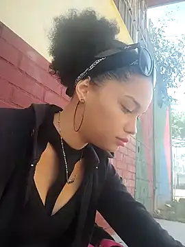 ChloeRaviss  online show from 12-20-25, 03:26