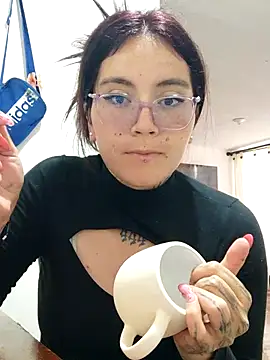 mara adiction online show from 02-11-26, 10:53