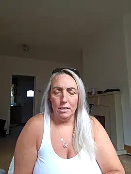 theblondecocklover online show from 05-05-26, 08:06