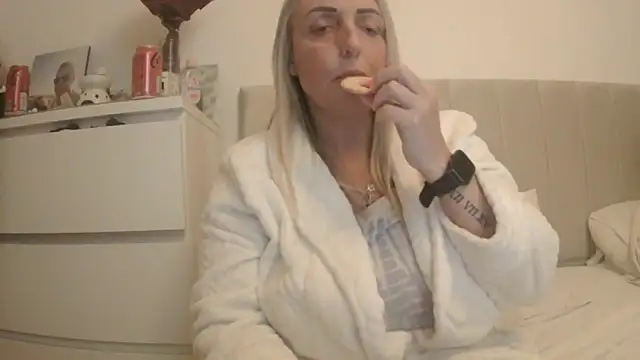 theblondecocklover online show from 03-05-26, 09:11