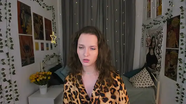 Ariadna Shy online show from 12-17-25, 12:10