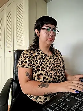 Snapshot of Jasmin_switch chatting on 07-28-26, 03:21 Jasmin switch online show from 07-28-26, 03:21