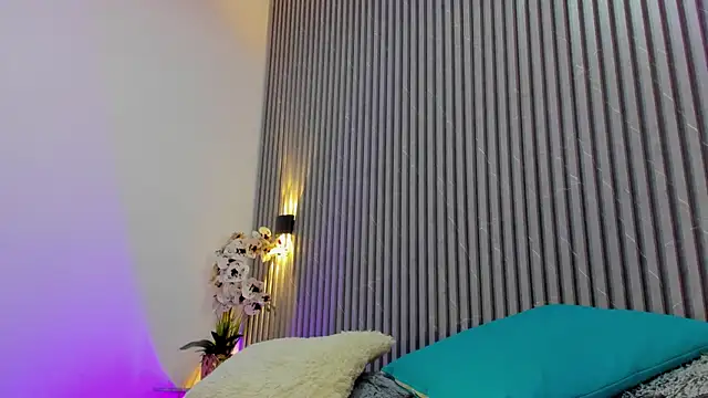 CharloteBrown  online show from 12-19-25, 07:16