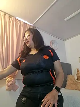 christy ant online show from 06-23-26, 06:06