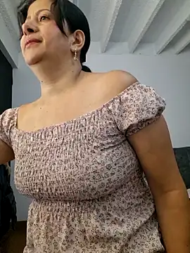 christy ant online show from 04-11-26, 05:49