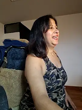 Snapshot of christy_ant chatting on 04-23-26, 06:09 christy ant online show from 04-23-26, 06:09