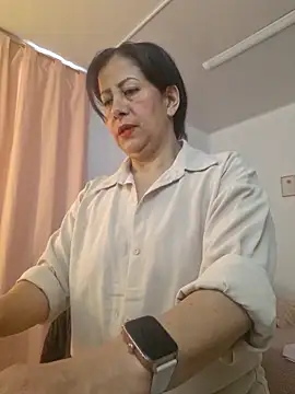 Snapshot of christy_ant chatting on 05-27-26, 03:52 christy ant online show from 05-27-26, 03:52