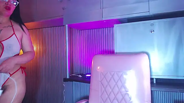 Snapshot of HankMelodi chatting on 02-14-26, 02:28 HankMelodi online show from 02-14-26, 02:28