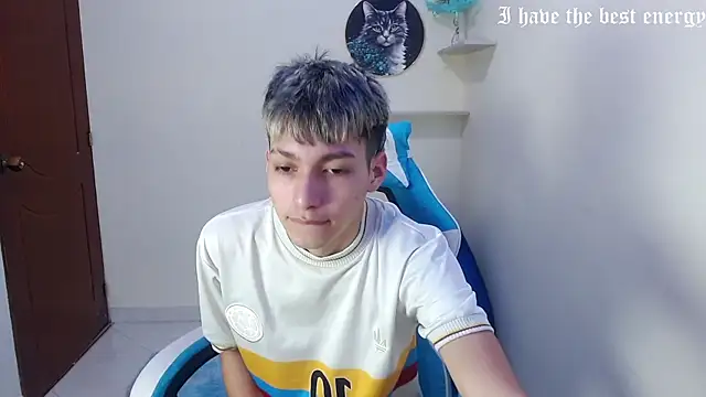 Snapshot of harry_jonshon69 chatting on 01-15-26, 01:20 harry jonshon69 online show from 01-15-26, 01:20