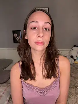 ChiaraSommer online show from 04-14-26, 04:23